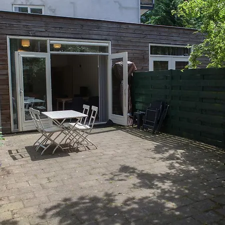 公寓 With Garden In The Oost